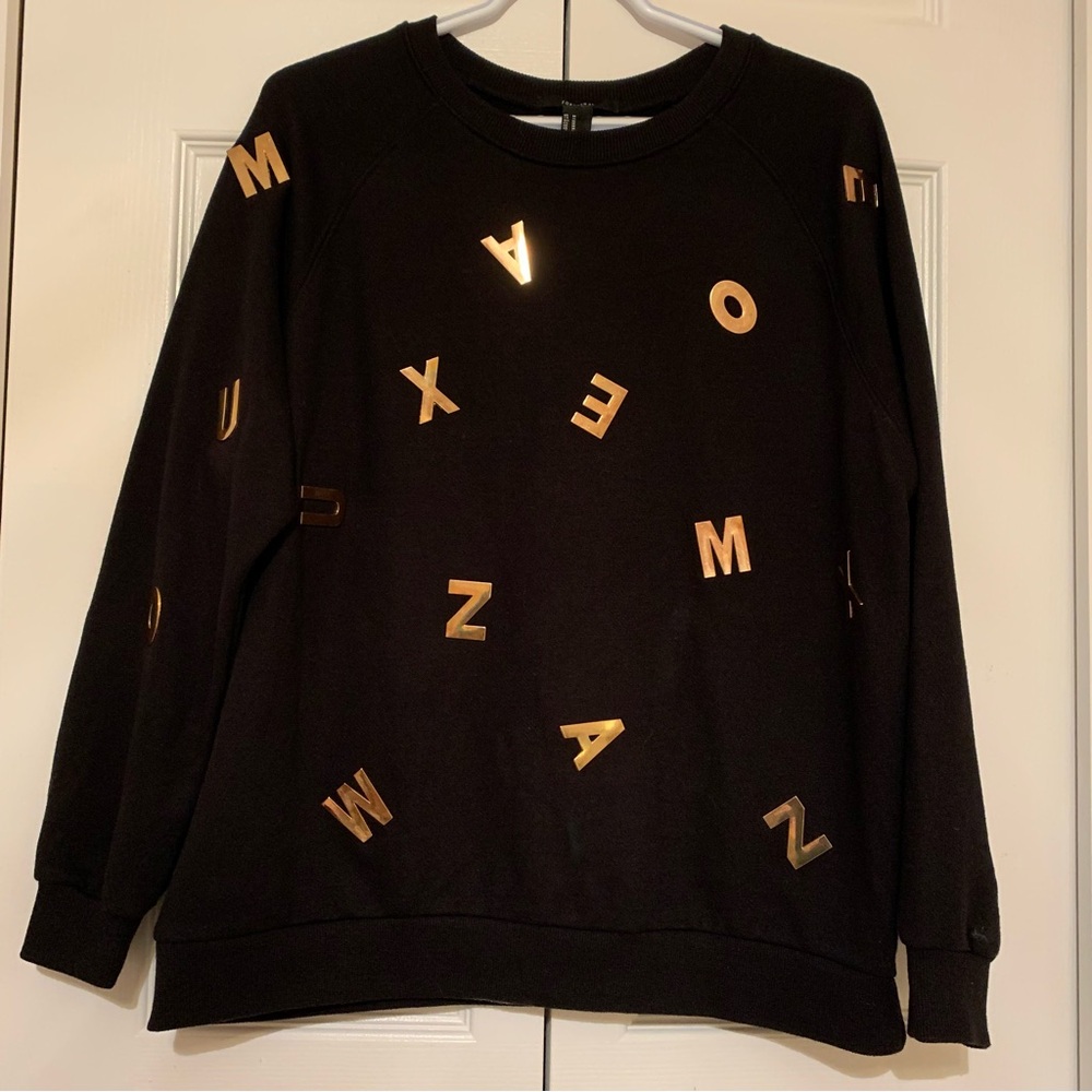 Forever 21 Women’s M Black Sweater With Gold Metal Letters Long Sleeves Crew